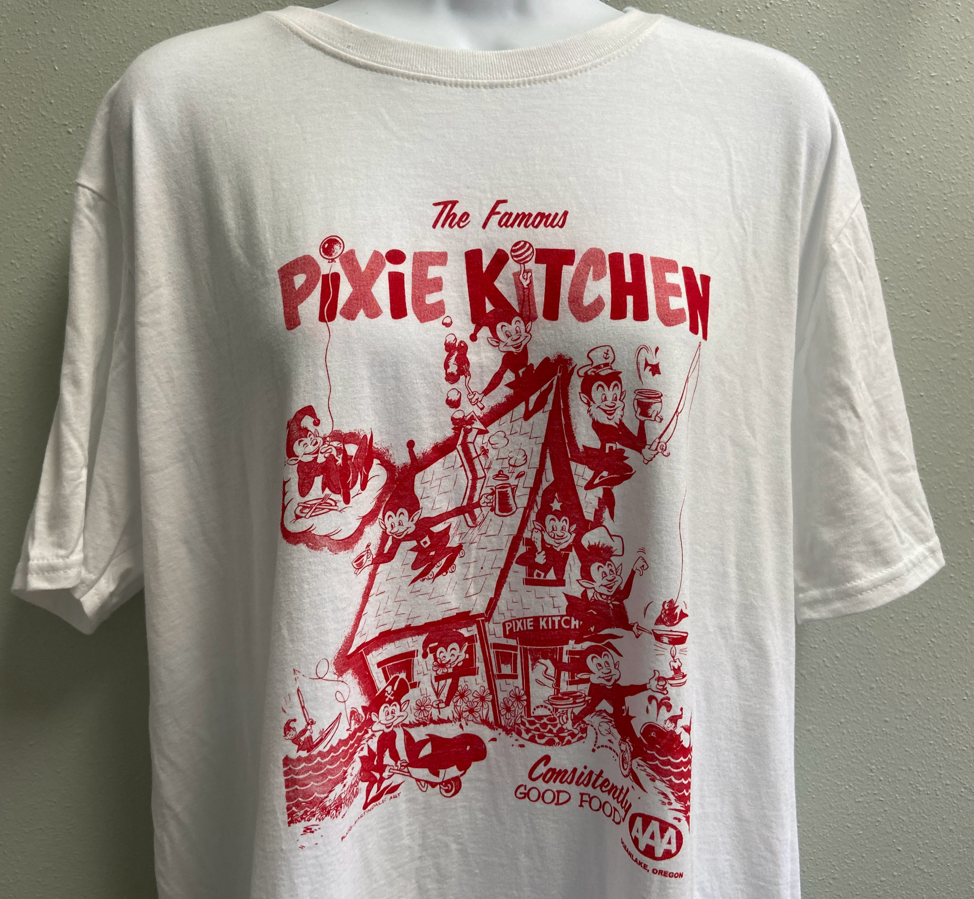 Extra Large Pixie Kitchen T-Shirt | Club of Lincoln